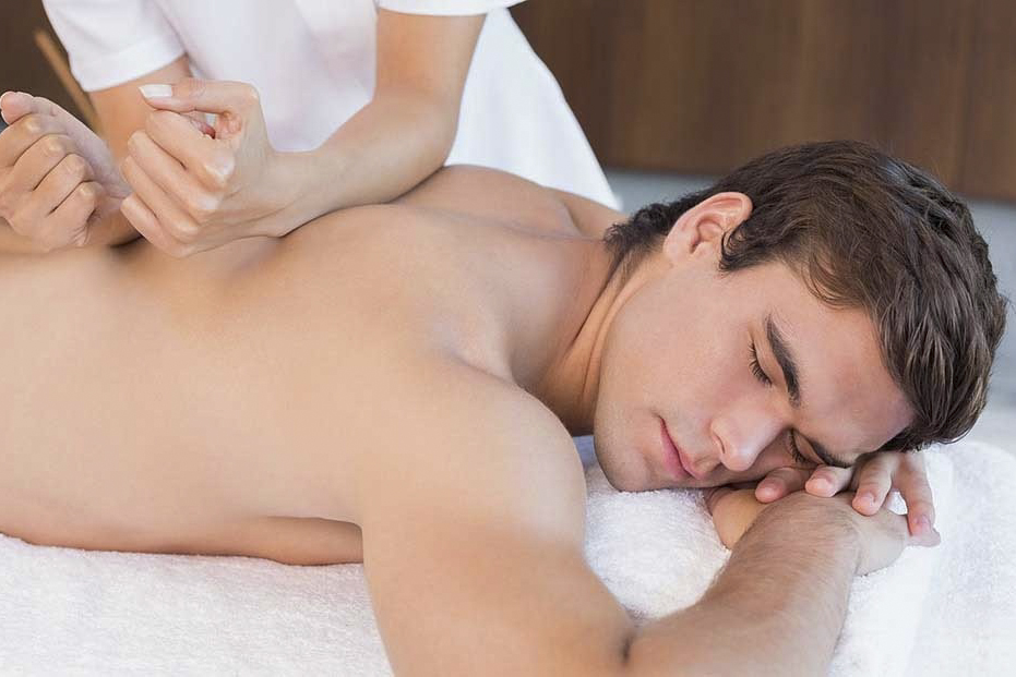 فواید ماساژ در بدن سازی