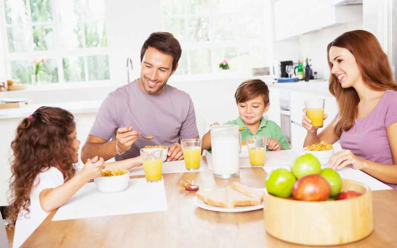 صبح‌ها خودتان را در معرض نور خورشید قرار دهید